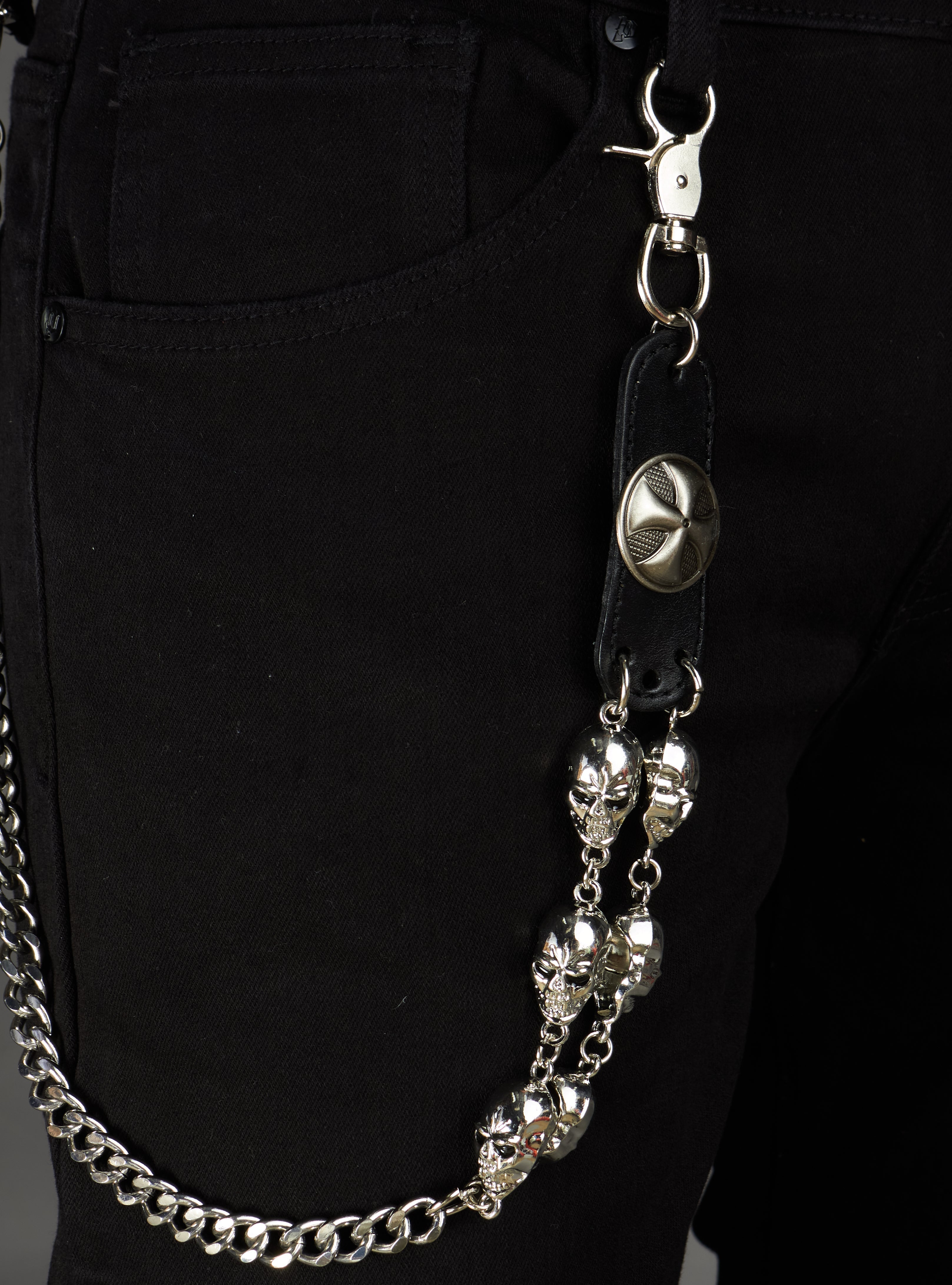 Politics Chain - Emblem Skulls - Silver - 104