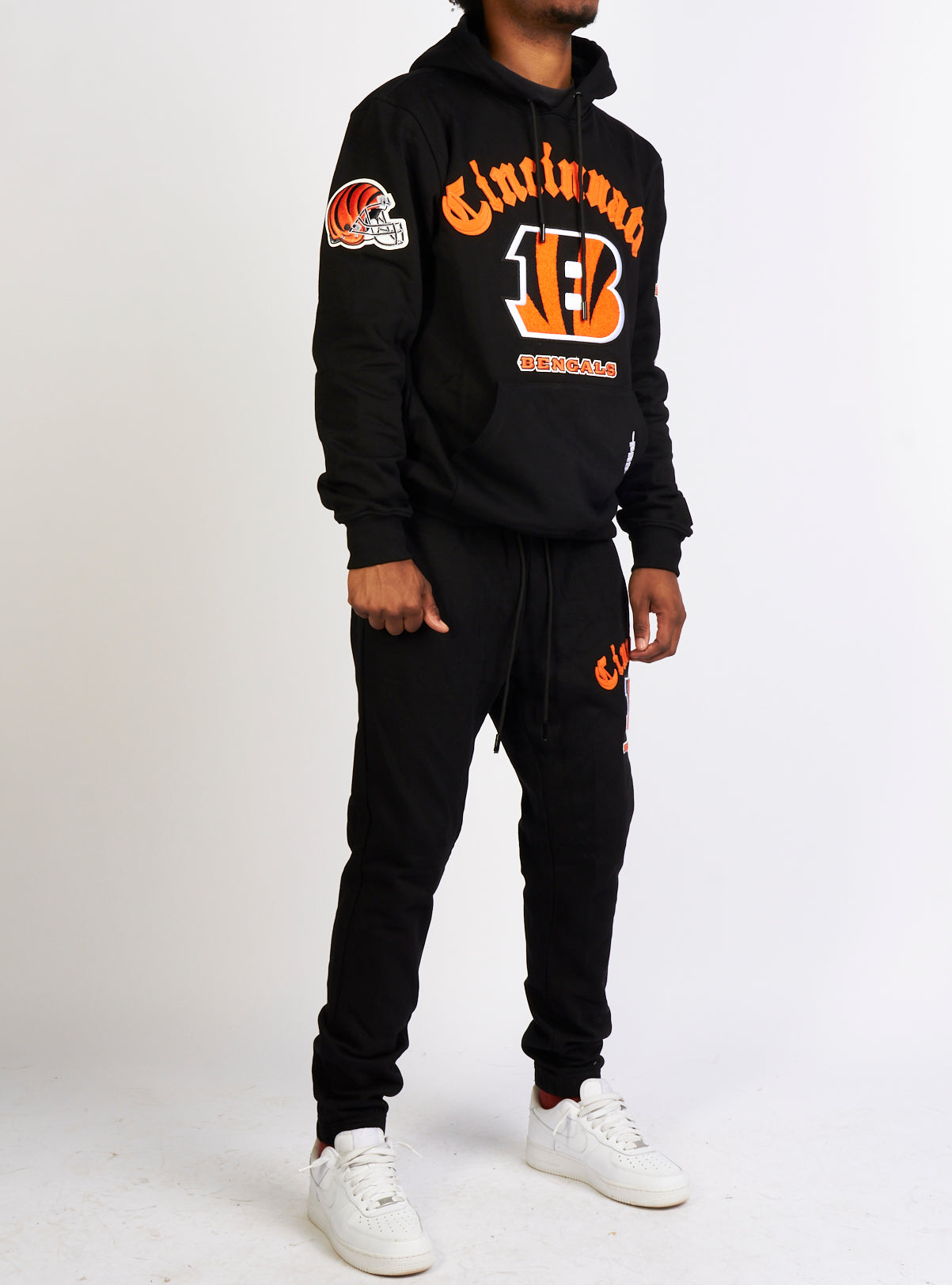 Pro Standard Sweatsuit - Cincinnati Bengals Hooded Logo - Black And Orange - FCI542982