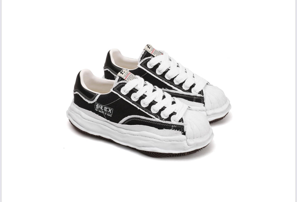 Politics Shoes - Dubai - Black - 423